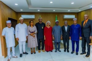 72ecdf27-4cff-48e3-9fa0-a20e858f2fcb