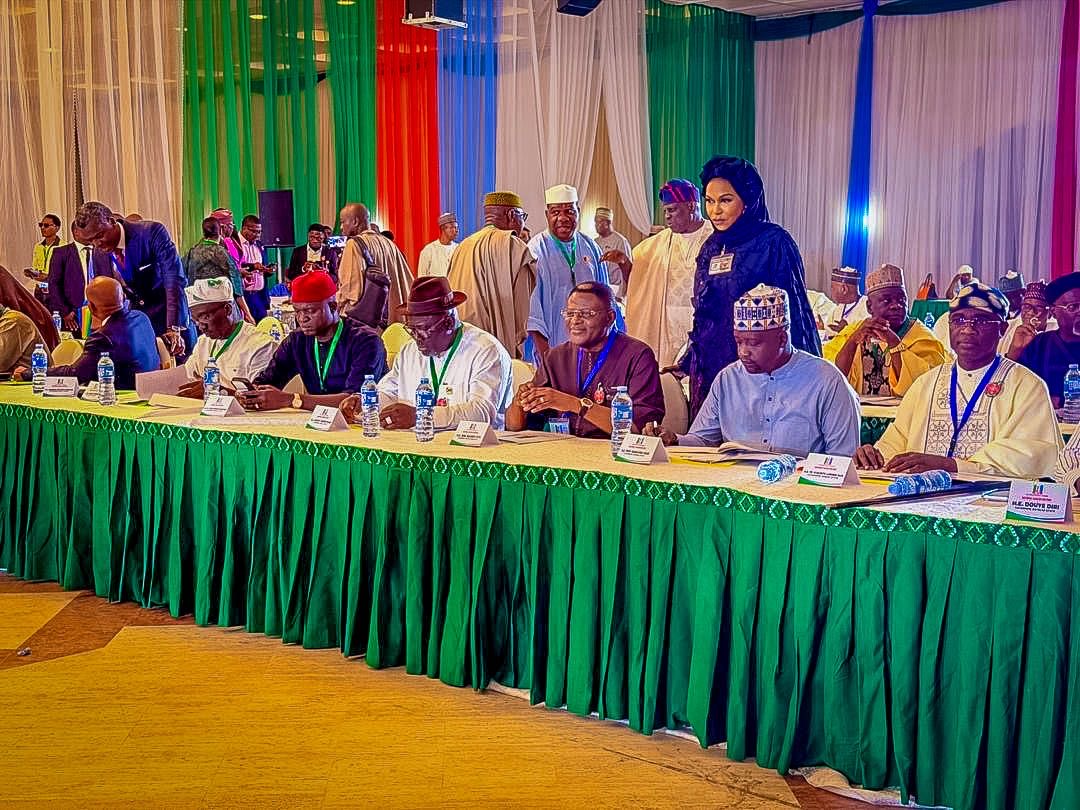 99ab7974-6a4e-4517-9126-467d5b0c85ef