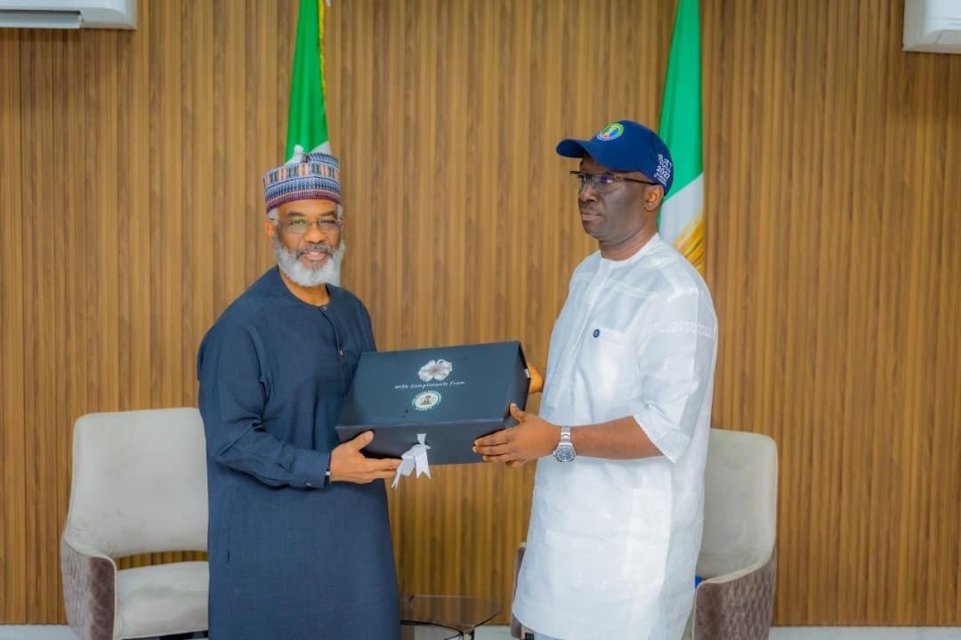 20293171-f78a-4f29-92ba-95fa7289ea98