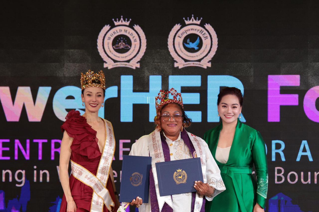 Professor Elizabeth Pedro awarded