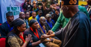 Presdient-Bola-Tinubu-meet-families