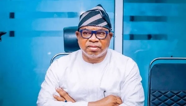 Bola Oyebamiji,