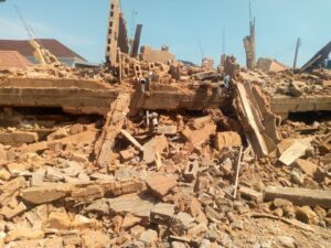collapse building
