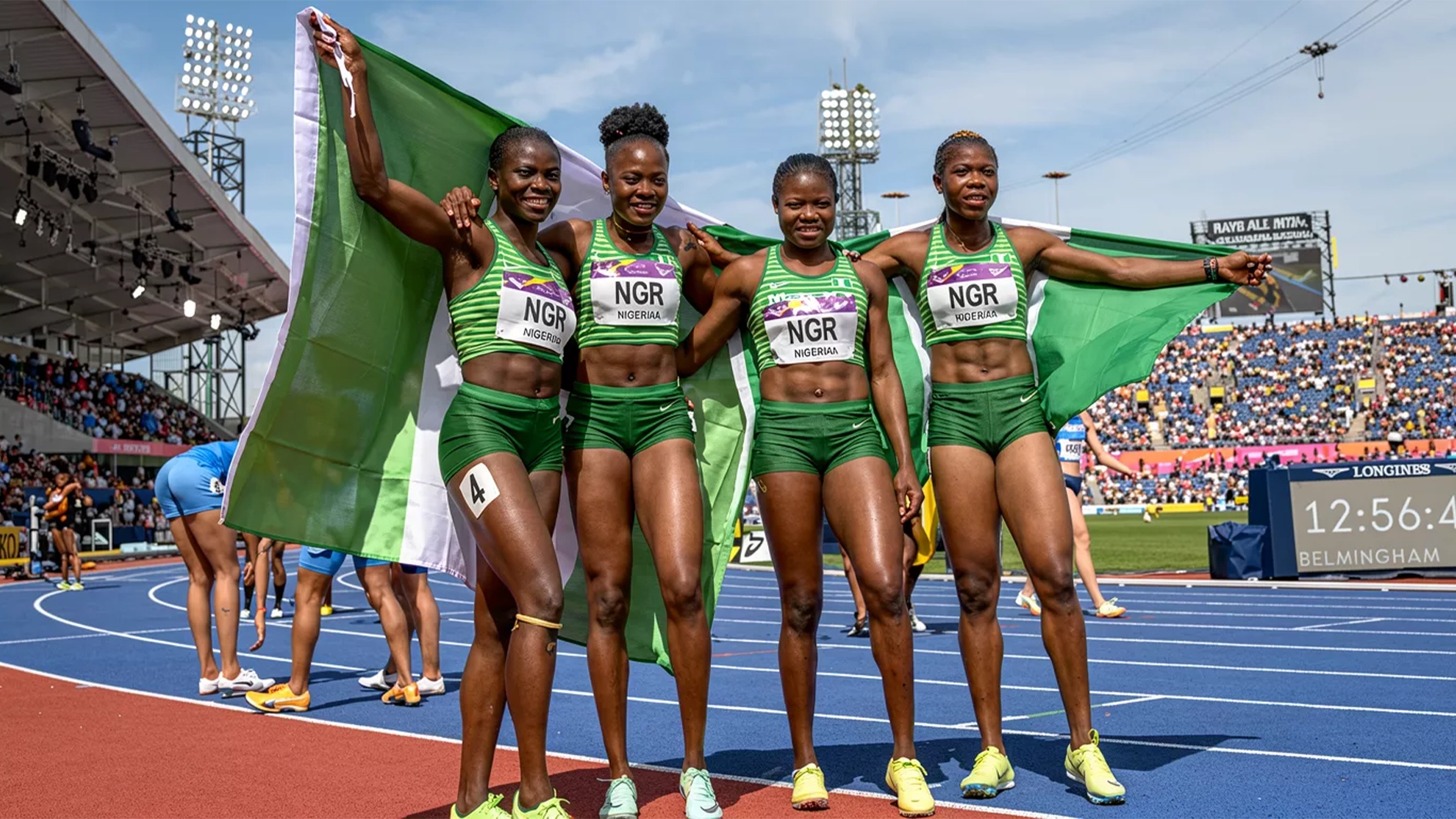 Gold-medallists-Nigerias-Tobi-Amusan-Nigerias-Favour-Ofili-1