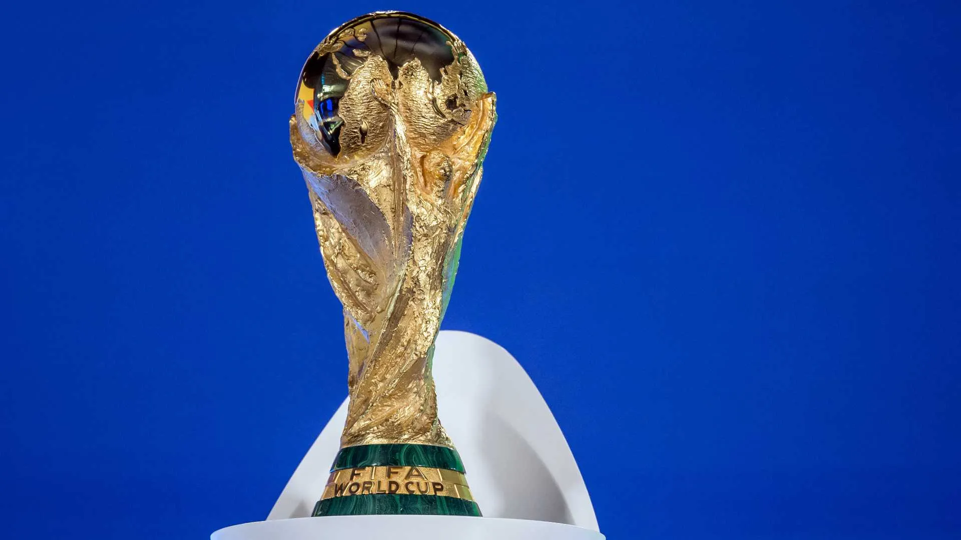 world cup trophy.jpg